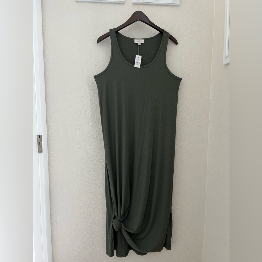 Tank dress, ribbed with side slits in forest green.